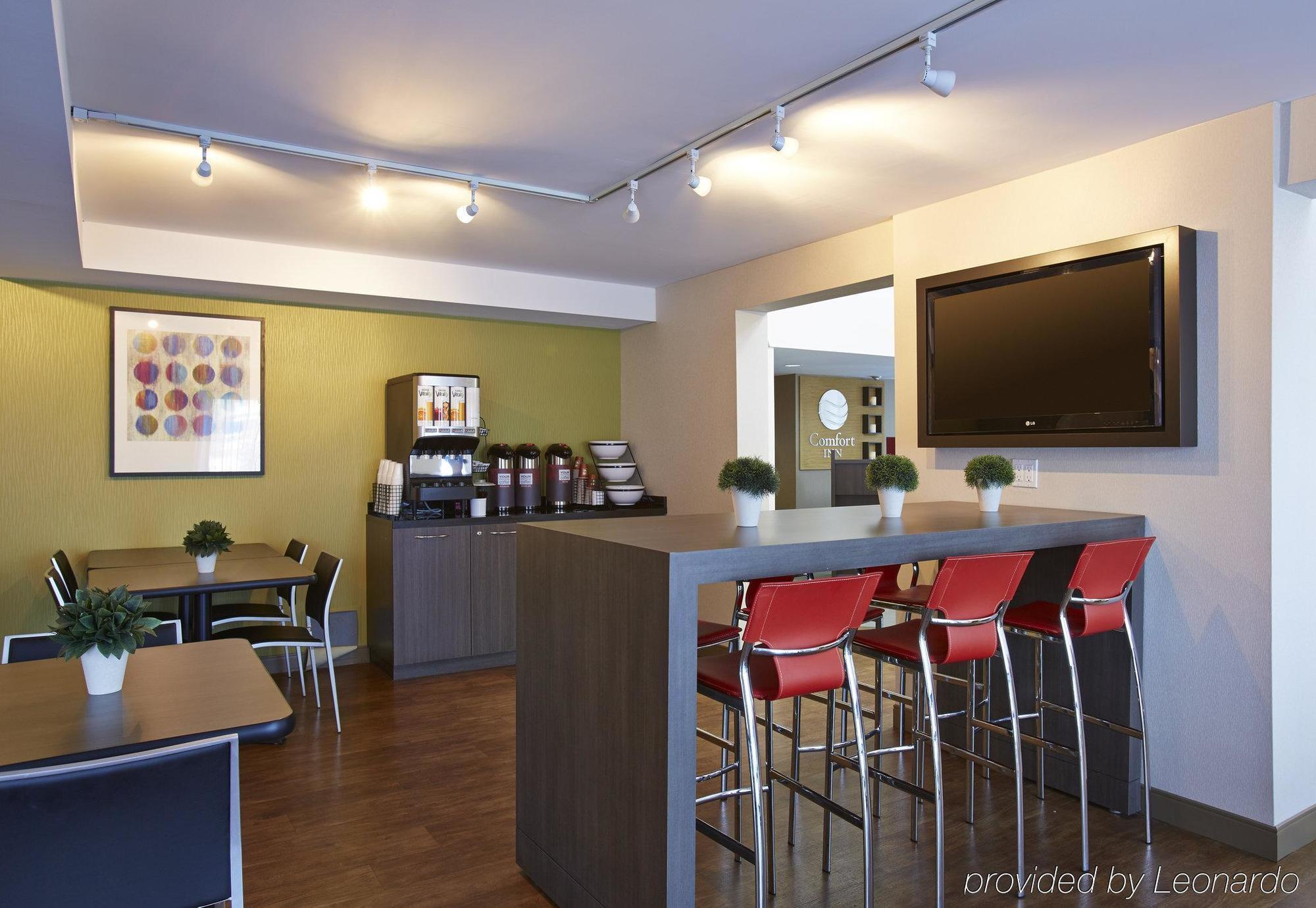 Comfort Inn Drummondville Exterior photo