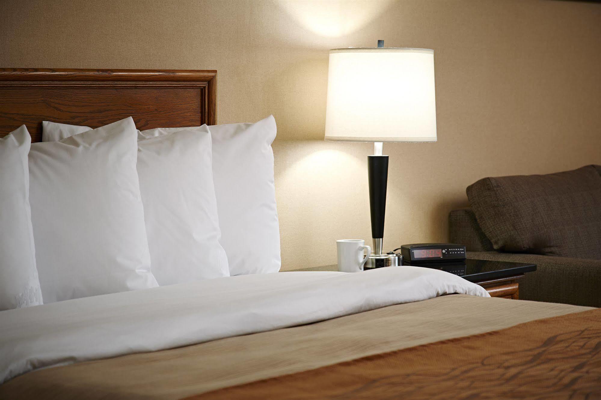 Comfort Inn Drummondville Exterior photo