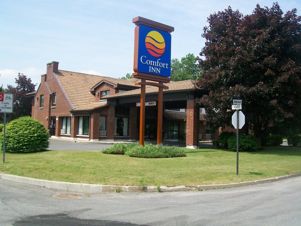 Comfort Inn Drummondville Exterior photo